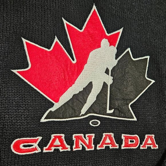 NWT Team Canada Hockey Official Licensed Long Sleeve Quarter Zip Sweater Black - Picture 8 of 11